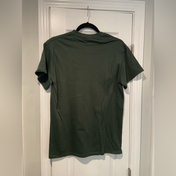 NWOT Green Size L Graphic Print Tee Shirt Love Camping Drinking Woods Funny - Picture 7 of 11